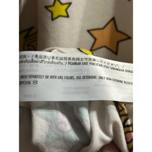 Disney size 2X Chip & Dale chipmunks cream v neck long sleeve top-part of a set - Picture 8 of 11